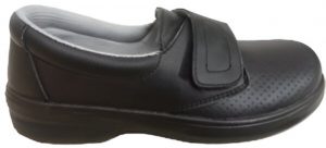 ZAPATO NEGRO PICADO ANTIDESLIZANTE
